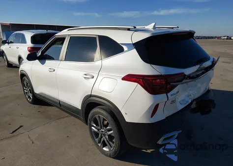 2023 Kia Seltos S z USA, uszkodzony, nr VIN KNDEU2AA4P7448322